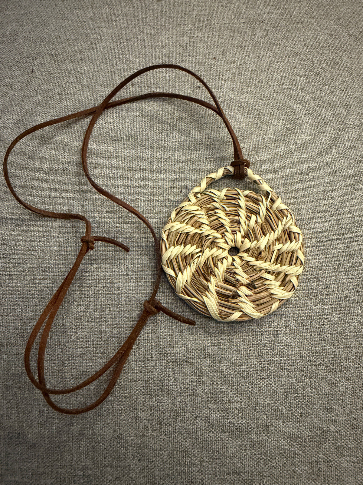 Coulter pine pendant with palm necklace from Baja California (D)