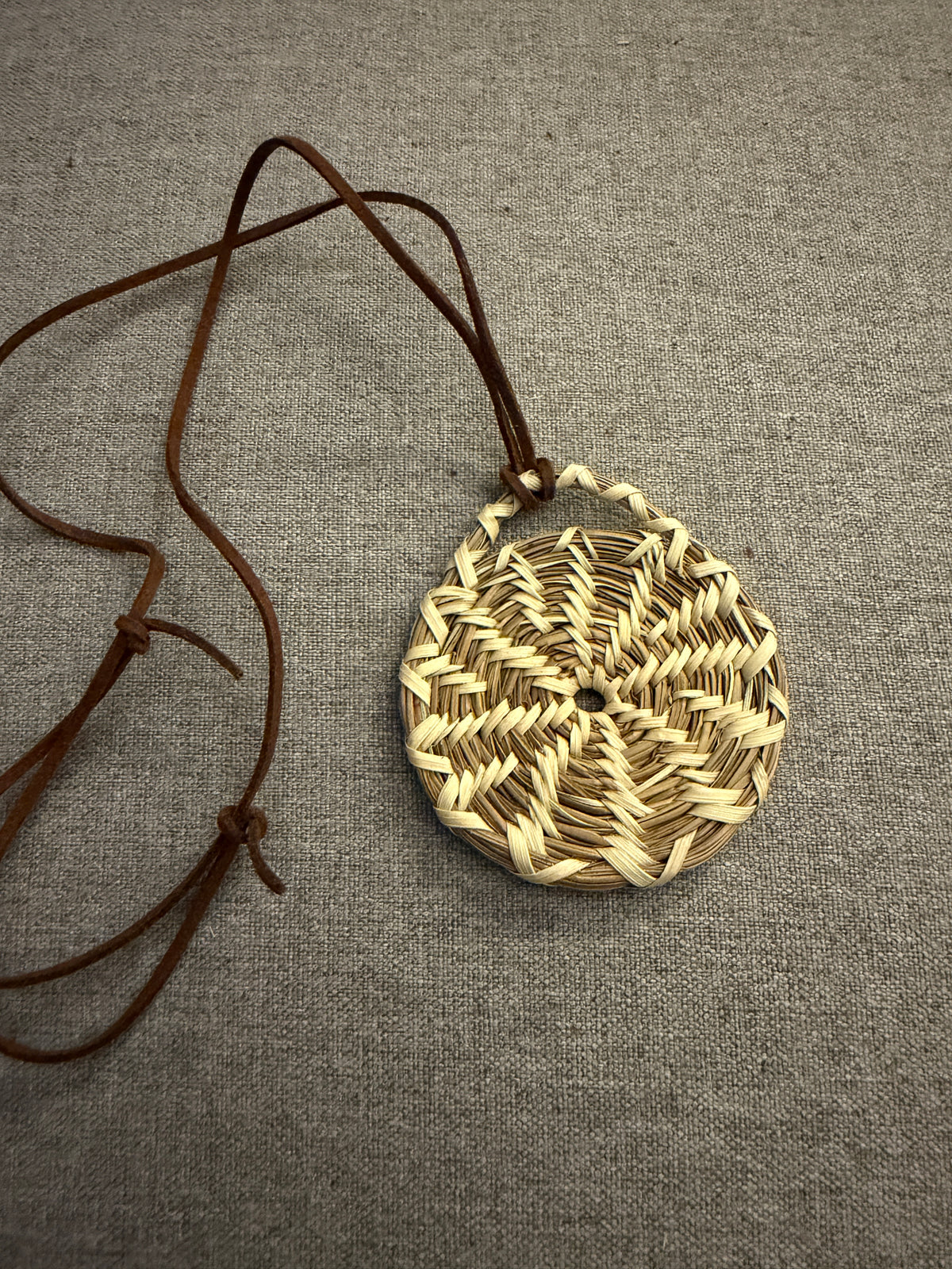Coulter pine pendant with palm necklace from Baja California (D)