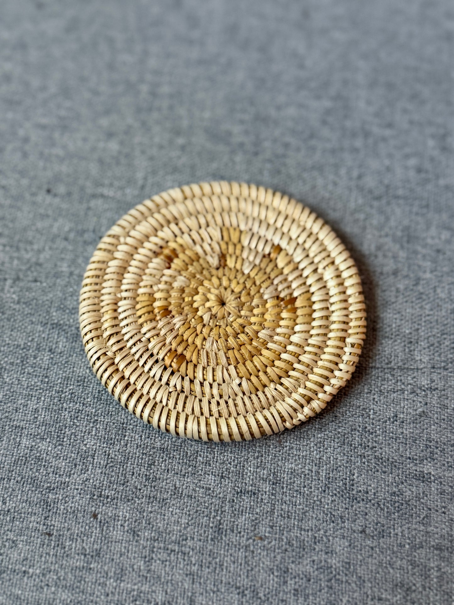 Hand made Juncus and deergrass open tray basket from Baja California